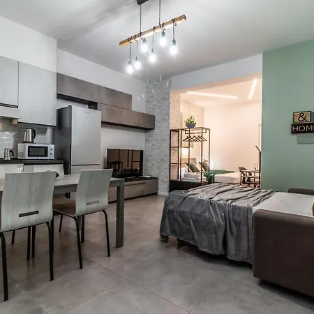 Tartini Lofts 公寓 *