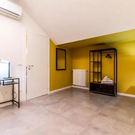 Daire Tartini Lofts Bolonya