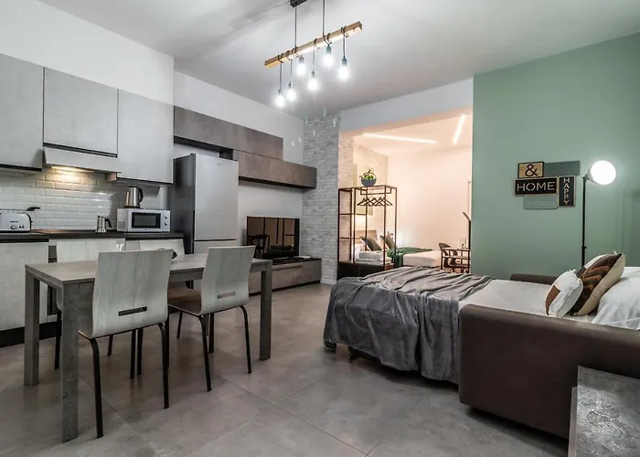 Tartini Lofts شقة *