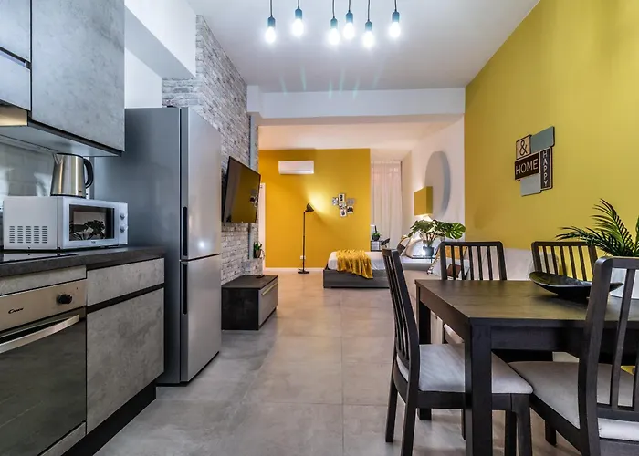 Tartini Lofts شقة *